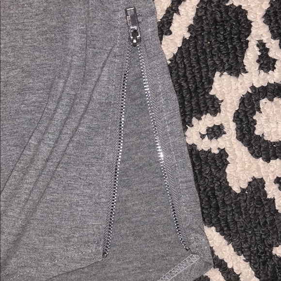 Long tee - Picture 2 of 6